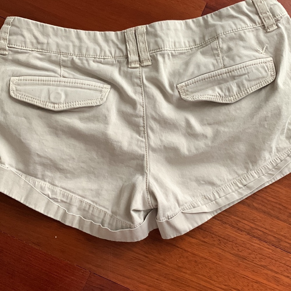🌺 American Eagle Tan Khaki Shorts Sz 0 - Picture 2 of 8